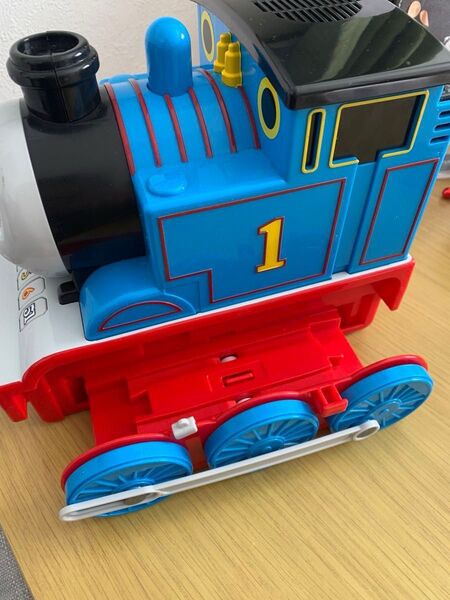 きかんしゃトーマス かおがうごくよ!なかまとおしゃべりビッグトーマス