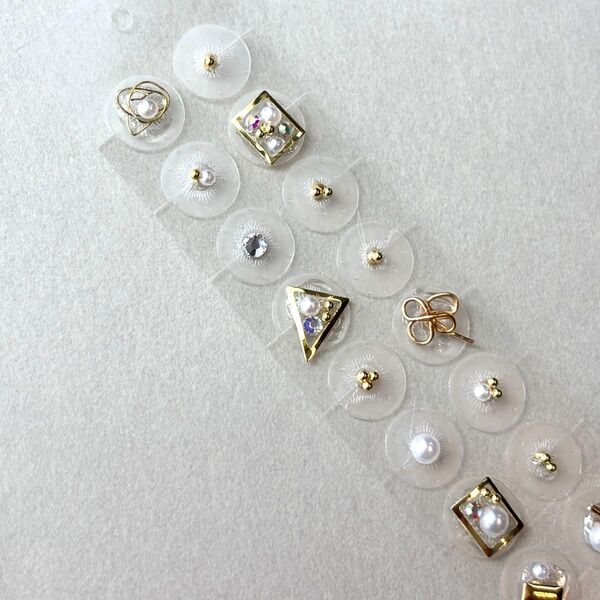 耳つぼジュエリー 耳ツボジュエリー 金粒 20粒 ゴールド キラキラ 金属アレルギー対応 ステンレス ダイエット