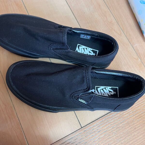 VANS ヴァンズ スニーカー スリッポン 23.5cm 黒 ブラック