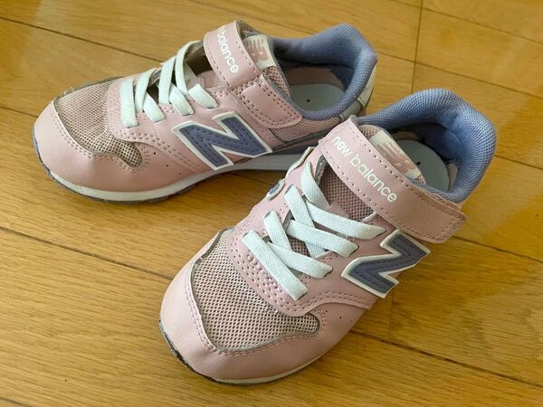 ニューバランス996 YV996EC3 スニーカー 17.5cm ピンク 女の子 子供靴