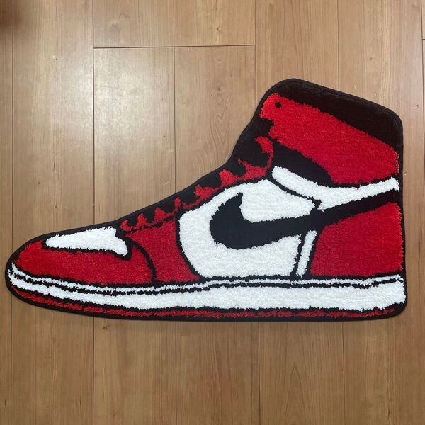 AIR JORDAN1スニーカー型ラグマット シカゴカラー赤・黒・白 nike