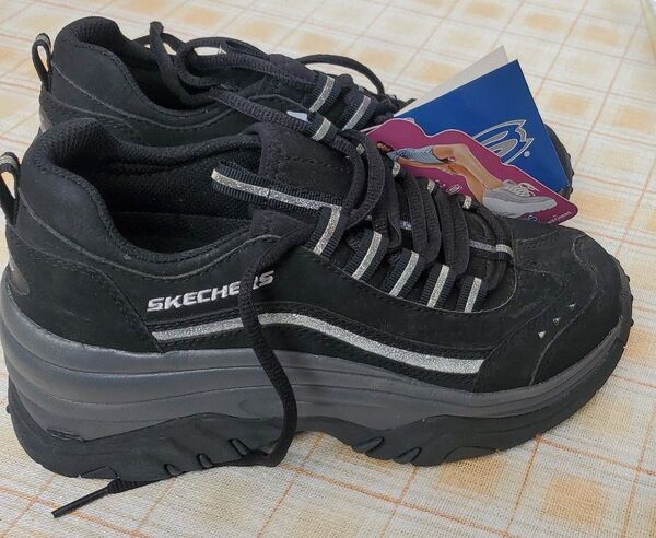 SKECHERS 厚底スニーカー レディース ブラック