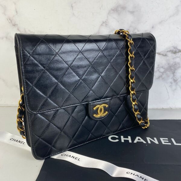 CHANEL シャネル マトラッセ プッシュロック ラムスキン ショルダーバッグ ブラック A-7808
