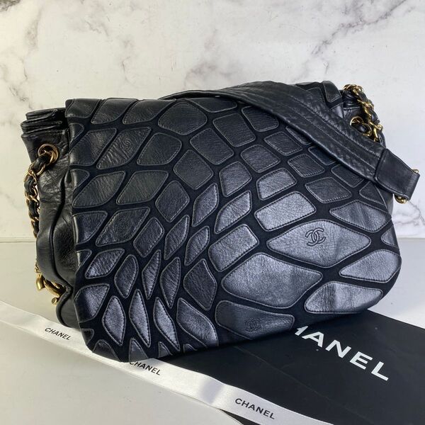 CHANEL シャネル ココマーク セミショルダー レザー ショルダーバッグ ブラック A-7596