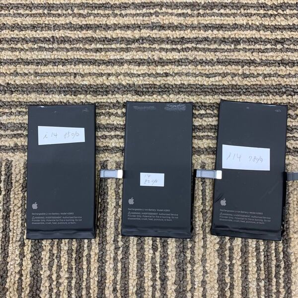 Apple iPhone 14 純正品 バッテリー 電池 690