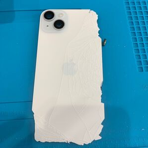 【純正品】iPhone 15 plus 背面パネル 732
