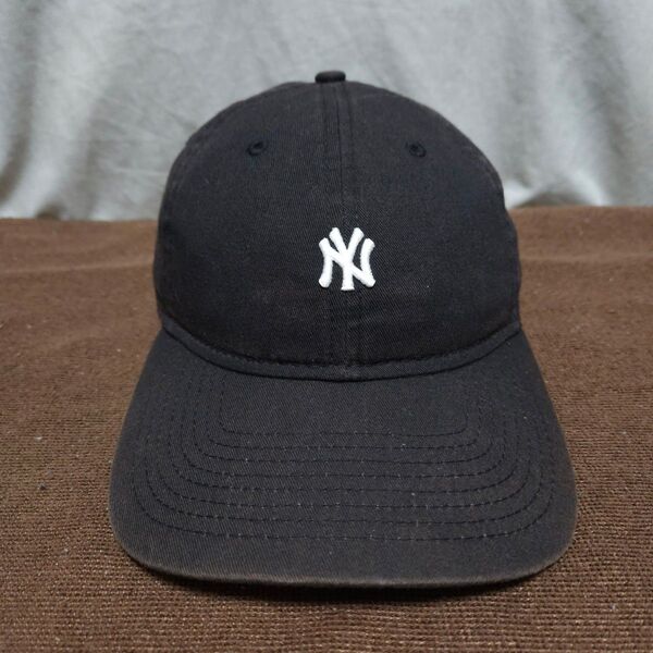 NEW ERA ニューエラ ブラック 黒 NY ヤンキース キャップ ミニロゴ