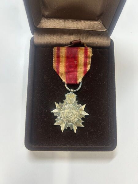 【激レアコレクターズアイテム】大日本帝国 旧日本軍記章 明治28年従軍記章(正式名称:征清記念章)