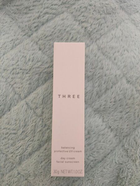 THREE バランシング プロテクティブ UV クリーム 30g 日中用クリーム・日やけ止め・化粧下地 プロテクティブUVクリーム