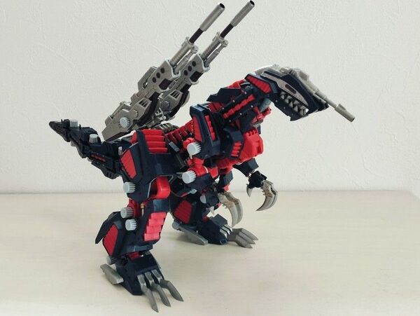 完成品ジャンク HMM ジェノザウラー レイヴン仕様