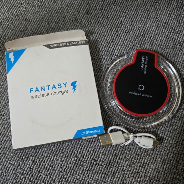 新品未使用 携帯無線充電器 とても便利です スマホ充電器 Qiワイヤレス充電器 QI 基準