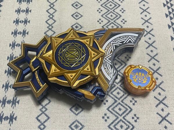 【箱無し】仮面ライダーギーツ DXファンタジーレイズバックル 返品不可