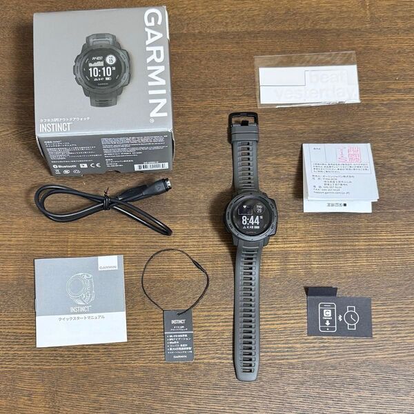 【美品】GARMIN INSTINCT アウトドア時計 ガーミン スマートウォッチ