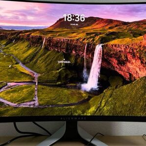 Alienware 32 4K QD-OLED ゲーミングモニター - AW3225QF