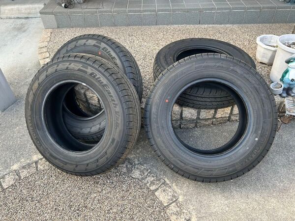 YOKOHAMA BluEarth VAN 195/80R15 バン用タイヤ ヨコハマ ハイエース キャラバン