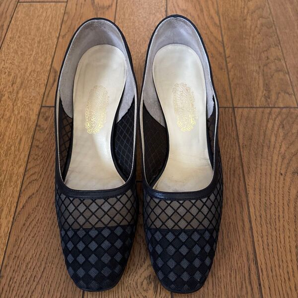 銀座ヨシノヤ パンプス 23cm、メッシュ、これから夏にあいそうです。