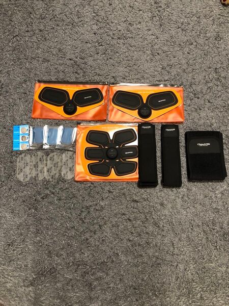 【美品】シックスパッド ボディフィット2つ アブズフィット1 新品電池 ジェルシート付き