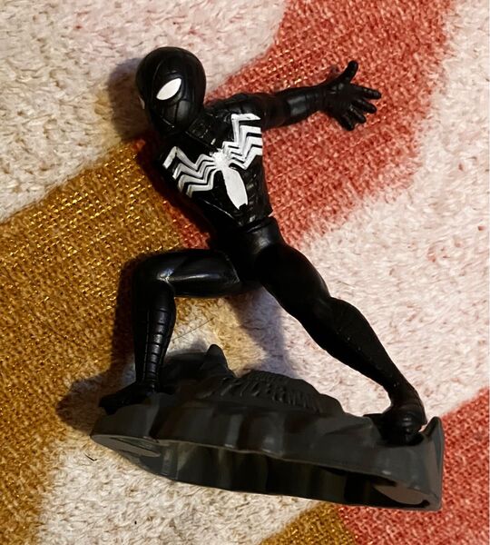 スパイダーマン フィギュア ブラックスパイダーマン サプライズトイ ガシャポン marvel アメコミ