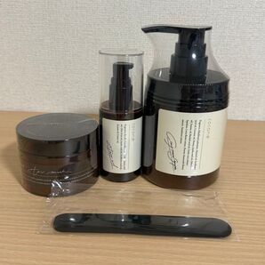 新品 cocone ココネ クレイクリームシャンプー モイスト ヘアエッセンスオイル モイスチュアリペアマスク 3点セット