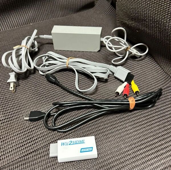Wii ①HDMI変換アダプタ ②本体ACアダプタ ③HDMIケーブル ④AV3色ケーブル 4点の出品