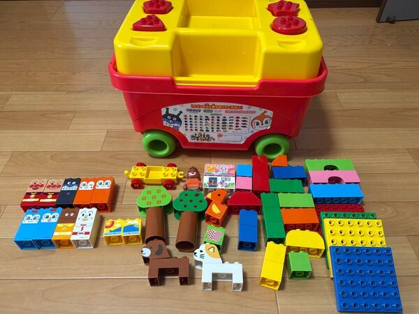 【訳あり】アンパンマン はじめてのブロックワゴン(バンダイ)