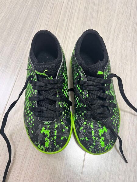 PUMA サッカーシューズ トレシュー