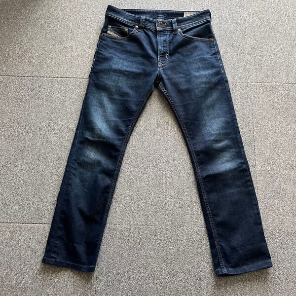 DIESEL ストレッチジーンズ 28