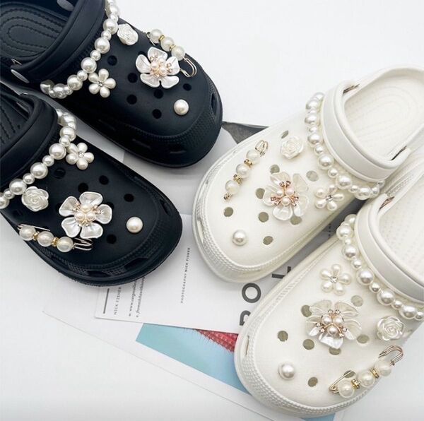 ジビッツ クロックス アクセサリー パール ホワイト 花 ゴールド 12点セット デコ クロックス crocs 韓国 靴