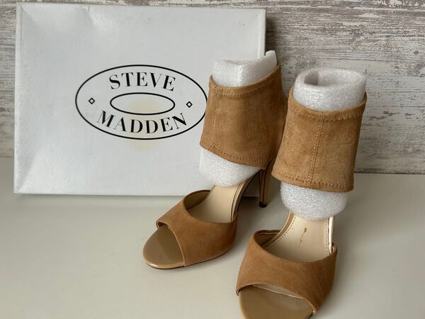 ●未使用STEVE MADDEN サンダル スエード 22.5cm●