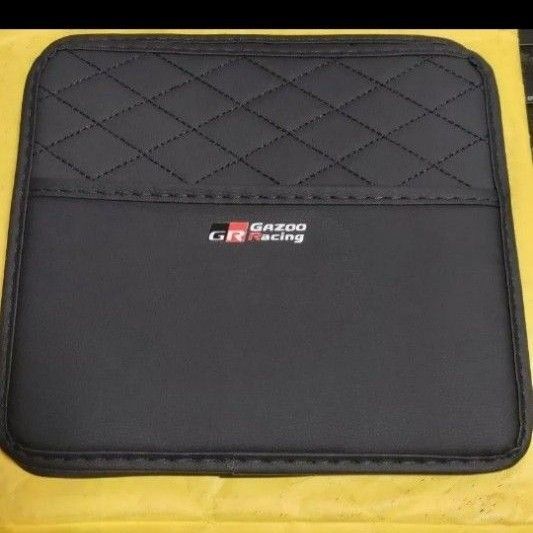 トヨタGR シートバック収納レザーバック。激安価格値引き交渉不可。