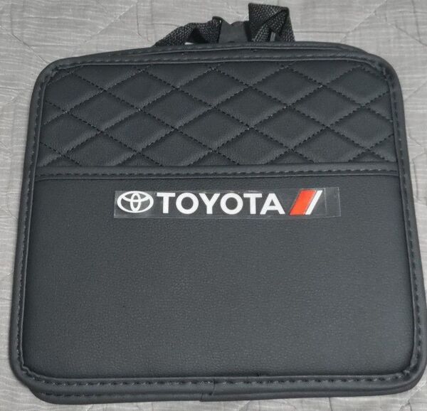 トヨタ シートバック収納レザーバック。激安価格値引き交渉不可。