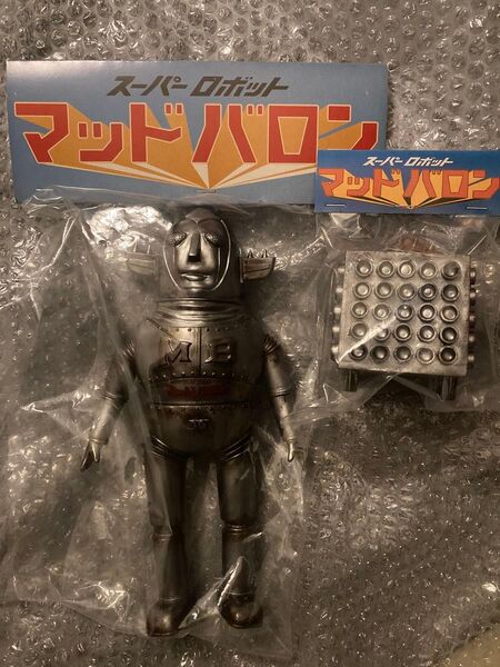 マッドバロン Zollmen ソフビ HxS Izumonster Realhead Deltavinyl MVH