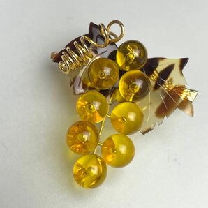 美品 大ぶり 鼈甲 2WAY 葡萄 ペンダントトップ兼ブローチ