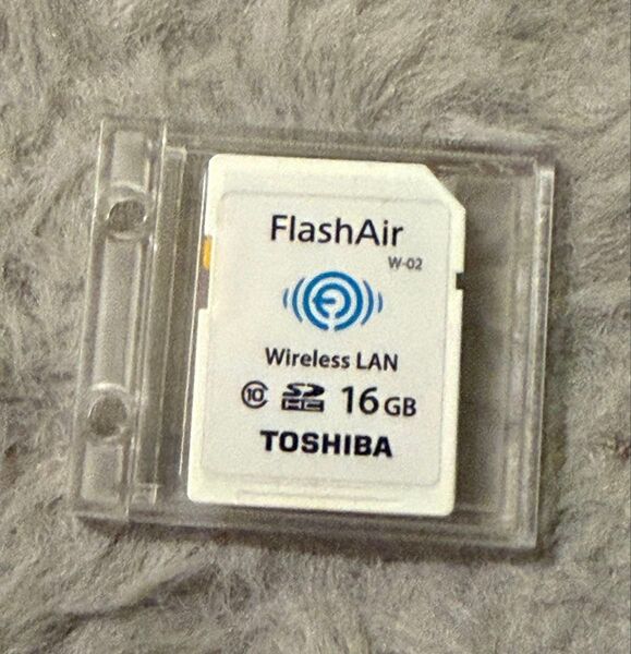 TOSHIBA FlashAir W-02 16GB 無線LAN対応SDHCメモリカード