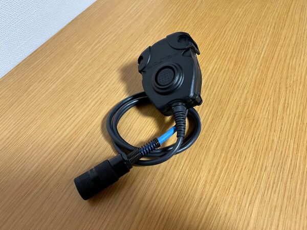 3M PELTOR PTTスイッチ アダプター 無線機 実物 6ピン 管理番号②