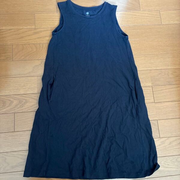 UNIQLO ノースリーブワンピース ネイビー 140センチ