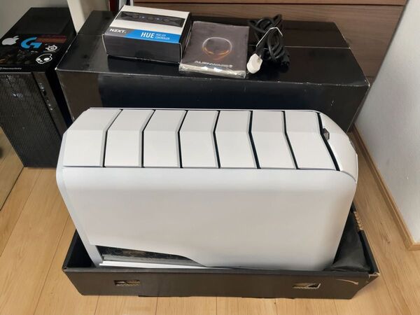 Alienware Aurora R4 ホワイト塗装