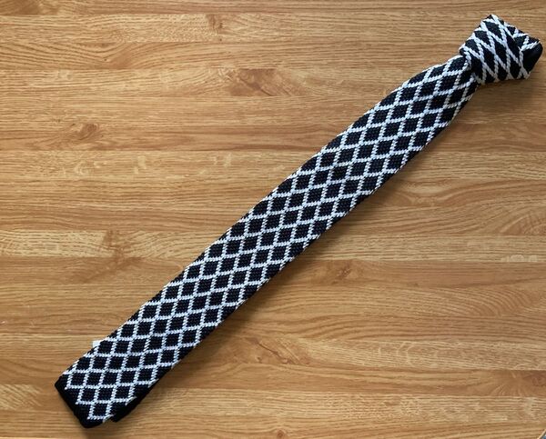 ネクタイ メンズ ビジネス フォーマル 黒×白 網目ニットタイ