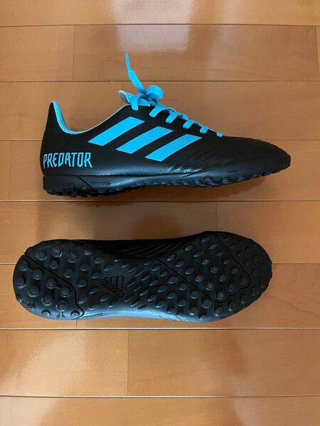 新品未使用 アディダス adidas プレデター26cm サッカーシューズ
