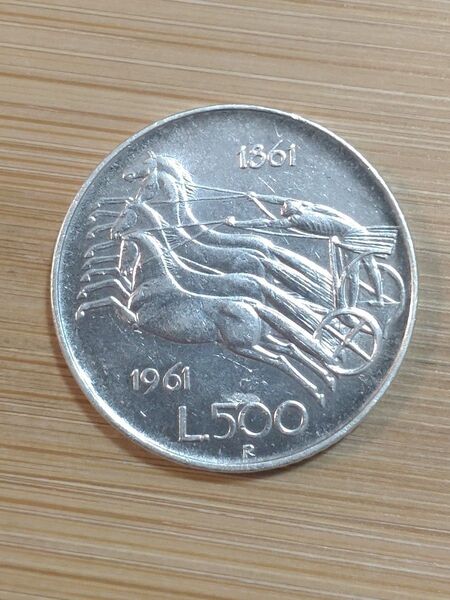 〈本物の銀貨です〉イタリア 500リラ銀貨