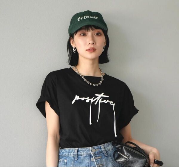 Lumier コード刺繍ロゴTシャツ/ブラック リュミエ エシカ