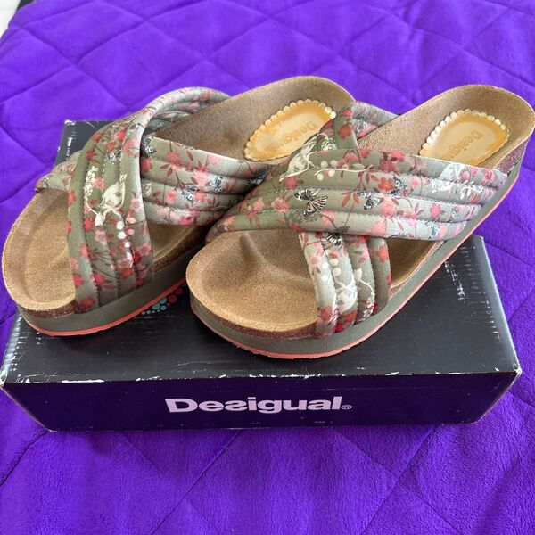 Desigualデシグアル サンダル 極美品!