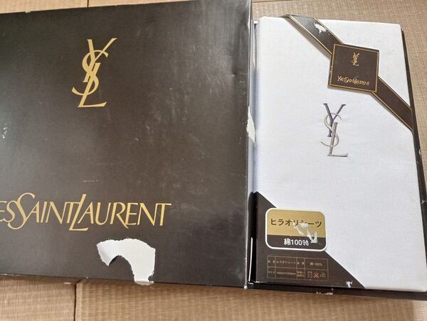訳あり 値下不可 未使用イブサンローラン Yves Saint Laurent ヒラオリシーツ 綿100%140×240 白