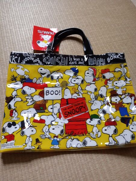 再出品します。値下不可 未使用 タグ付 PEANUTS プールバック 2018 ビーチバッグ SNOOPY スヌーピー 即発送