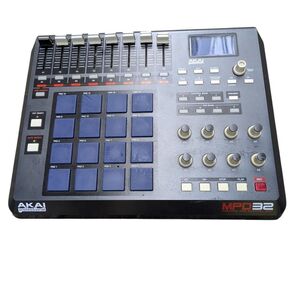 akai mpd 32 MIDIパッドコントローラー