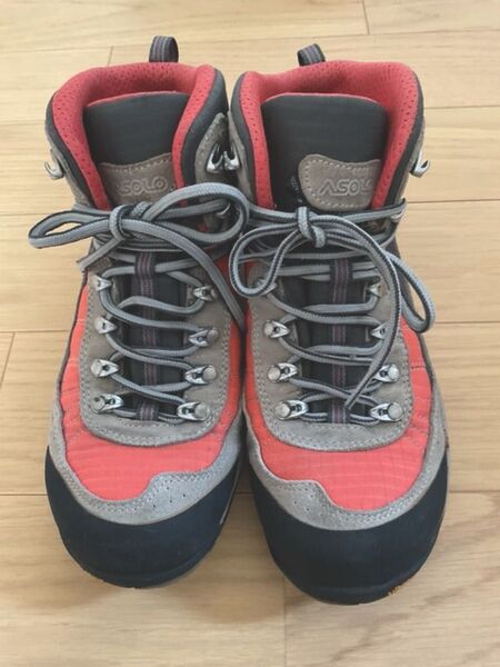 美品 モンベル ASOLO レディース 防水 登山靴 ゴアテックス トレッキングシューズ GORE-TEX mont-bell