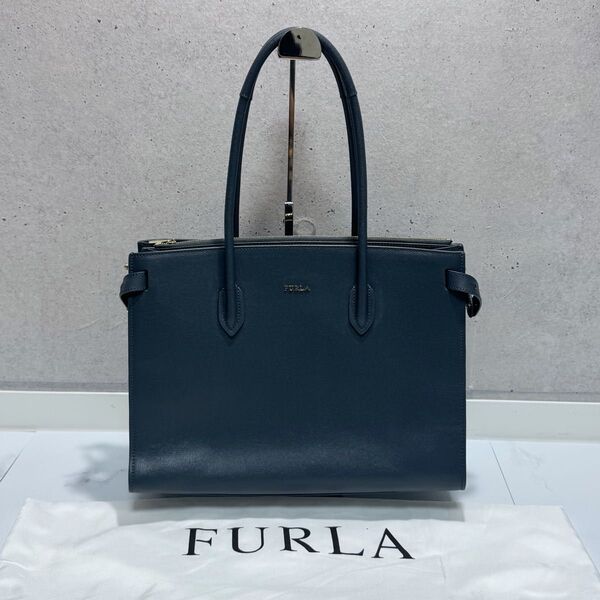 超美品!FURLA フルラ ピン トートバッグ ショルダーバッグ 肩がけ A4収納可能