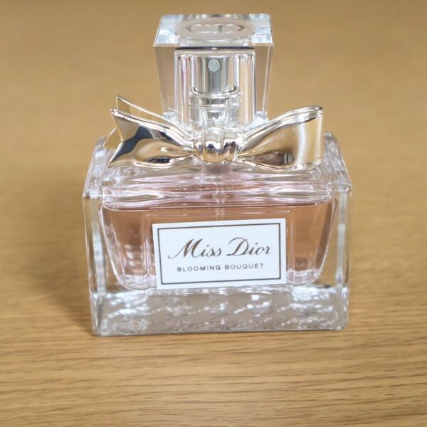 ミスディオール ブルーミングブーケ オードトワレ 30ml Christian Dior 香水