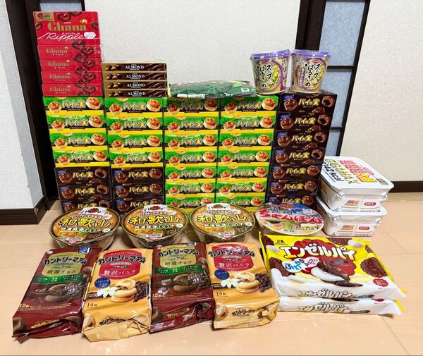 合計100点! 写真1.2.3枚目全て! お菓子 詰め合わせ カップ麺 チョコ菓子 パイの実 カップ味噌汁 カップヌードルBIG