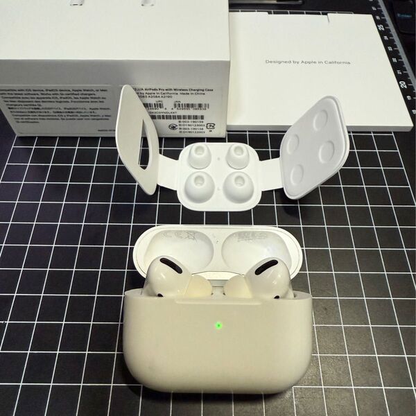 【Apple】AirPods Pro 第1世代 ワイヤレスイヤホン